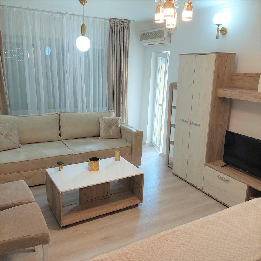 City Lux Square Apartments Üsküp Dış mekan fotoğraf