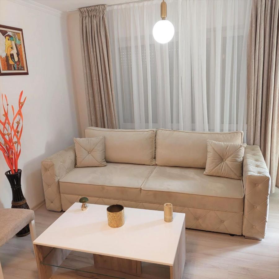 City Lux Square Apartments Üsküp Dış mekan fotoğraf